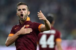 Esultanza Miralem Pjanic Roma dopo il gol 1-2 Goal celebration Parma 24-09-2014 Stadio Ennio Tardini, Football Calcio Serie A Parma - AS Roma. Foto Andrea Staccioli / Insidefoto