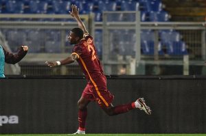 Roma's defender from Germany Antonio Rudiger celebrates after scoring during the Italian Serie A football match AS Roma vs AC Milan on January 10, 2016 at Rome's Olympic stadium. / AFP / ANDREAS SOLARO (Photo credit should read ANDREAS SOLARO/AFP/Getty Images)