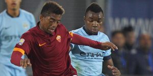 LATINA, ITALY - MARCH 17: Thierry Ambrose (R) of Manchester City competes for the ball with Jose' Machin of AS Roma during the UEFA Youth League Quarter Final match between AS Roma and Manchester City on March 17, 2015 in Latina, Italy. (Photo by Paolo Bruno/Getty Images for UEFA)