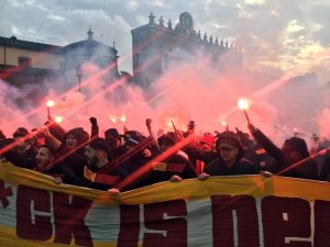 Tifosi del Galatasaray a Piazza del Popolo davanti Villa Bor