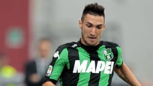 REGGIO NELL'EMILIA, ITALY - SEPTEMBER 13: Matteo Politano of US Sassuolo Calcio in action during the Serie A match between US Sassuolo Calcio and Atalanta BC at Mapei Stadium - Città del Tricolore on September 13, 2015 in Reggio nell'Emilia, Italy. (Photo by Gabriele Maltinti/Getty Images)