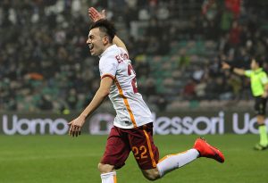 REGGIO NELL'EMILIA, ITALY - FEBRUARY 02: Stephan El Shaarawy of AS Roma celebrates his goal during the Serie A match between US Sassuolo Calcio and AS Roma at Mapei Stadium - Città del Tricolore on February 2, 2016 in Reggio nell'Emilia, Italy. (Photo by Marco Luzzani/Getty Images)