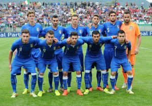 L'AQUILA, ITALY - SEPTEMBER 09: Team of Italy before the 2015 UEFA European U21 Championships Qualifier match between Italy U21 and Cyprus U21 on September 9, 2014 in Castel di Sangro near L'Aquila, Italy. (Photo by Giuseppe Bellini/Getty Images)